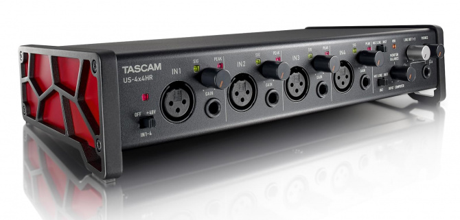 Tascam US-4x4HR USB аудио / MIDI интерфейс высокого разрешения (4 входа, 4 выхода)